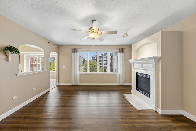 7920 Trinity Circle 2SW, Tinley Park, IL 60487