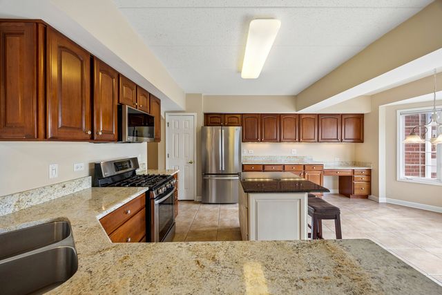 7920 Trinity Circle 2SW, Tinley Park, IL 60487