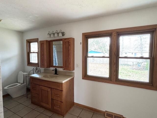 1779 State Street, Holland, MI 49424