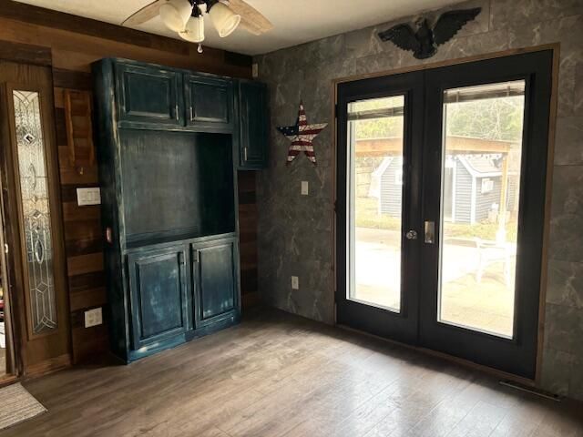 1779 State Street, Holland, MI 49424