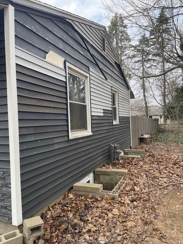 1779 State Street, Holland, MI 49424