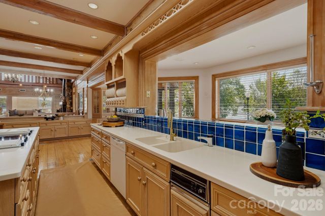 9719 Nine Eagles Lane, Charlotte, NC 28278
