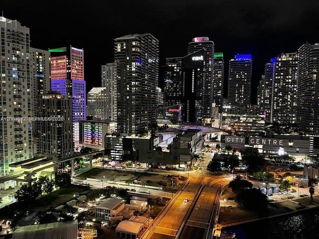 350 S Miami Avenue 2714, Miami, FL 33130