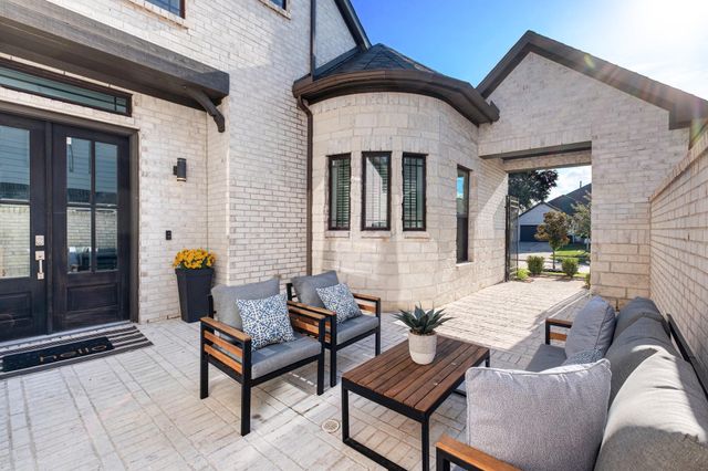 98 Dorado Drive, Friendswood, TX 77546
