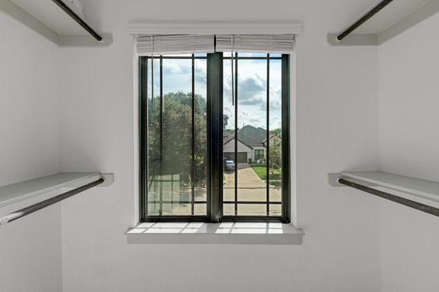 98 Dorado Drive, Friendswood, TX 77546
