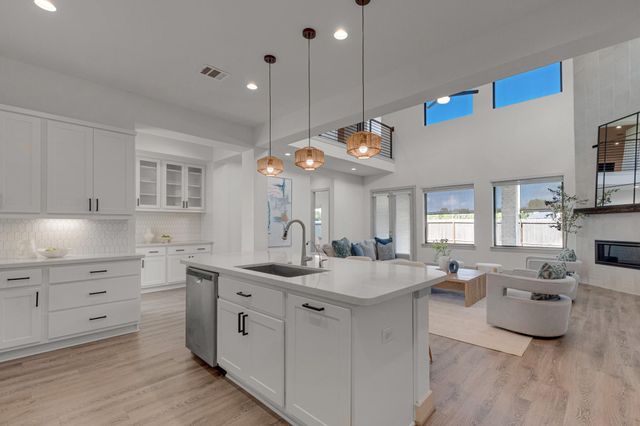 98 Dorado Drive, Friendswood, TX 77546