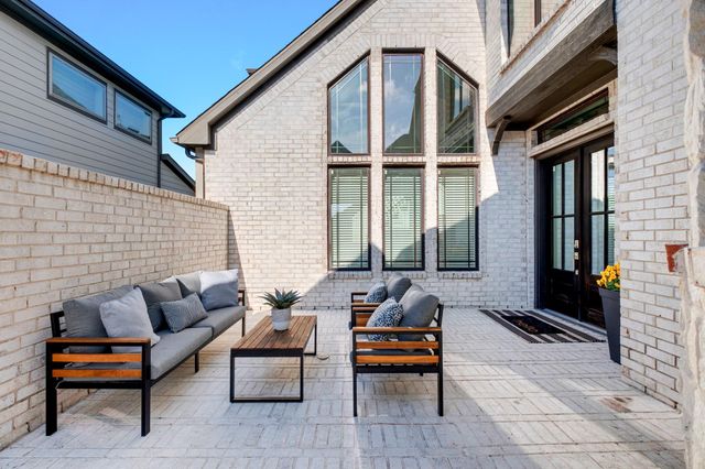 98 Dorado Drive, Friendswood, TX 77546