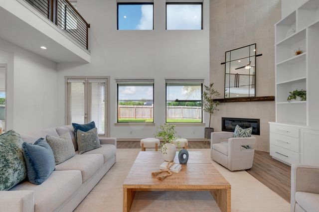 98 Dorado Drive, Friendswood, TX 77546