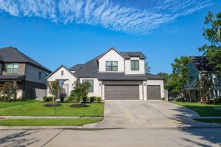 98 Dorado Drive, Friendswood, TX 77546