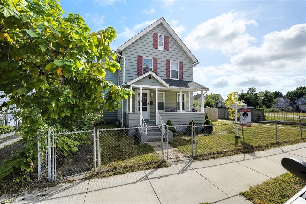 307 Oakland St, Springfield, MA 01108