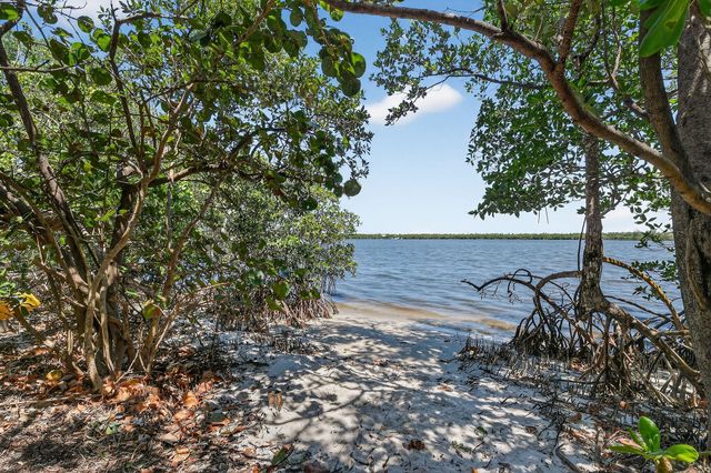 6068 SE Riverboat Drive 728, Stuart, FL 34997