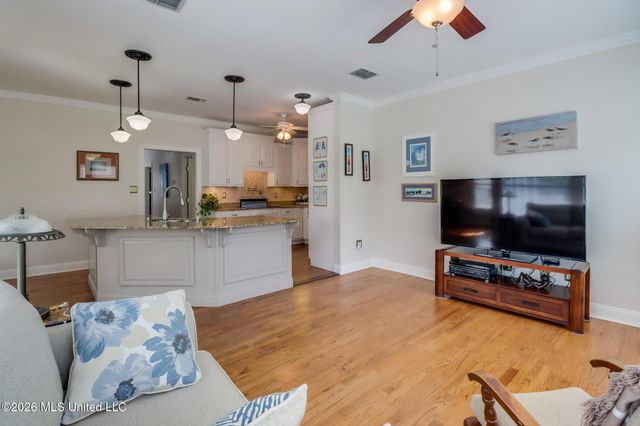 406 N Caribe Place, Gulfport, MS 39507