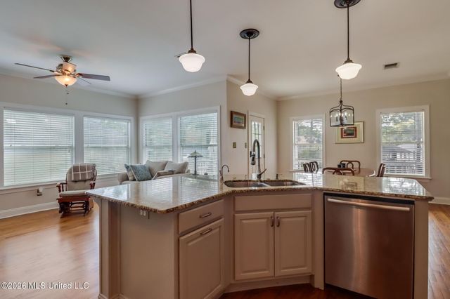 406 N Caribe Place, Gulfport, MS 39507