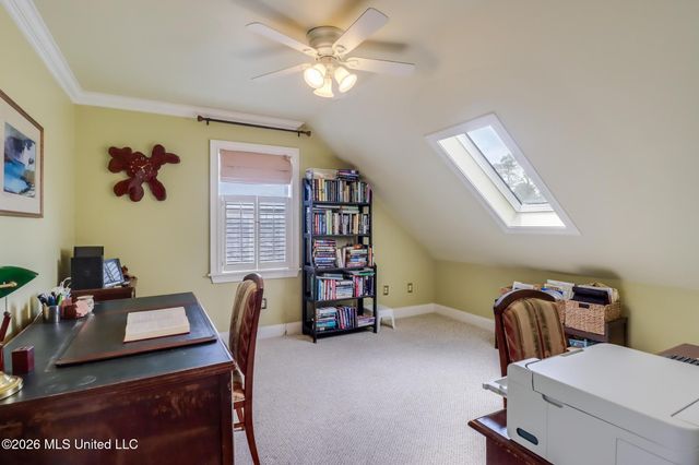 406 N Caribe Place, Gulfport, MS 39507