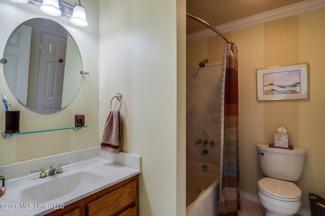 406 N Caribe Place, Gulfport, MS 39507