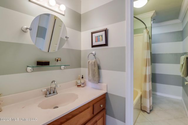 406 N Caribe Place, Gulfport, MS 39507