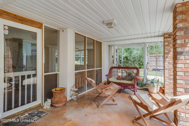 406 N Caribe Place, Gulfport, MS 39507