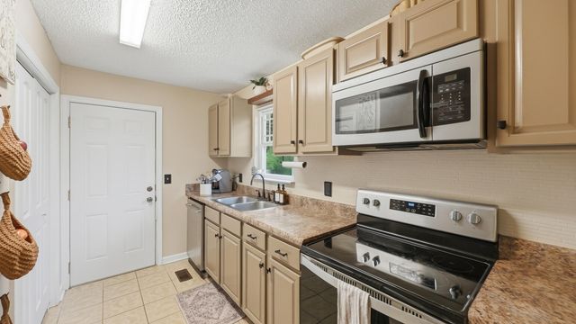 13930 Mount Tabor Road, Soddy Daisy, TN 37379