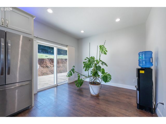 85059 TERRITORIAL Hwy, Eugene, OR 97402