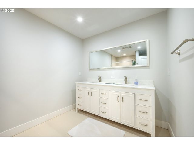 85059 TERRITORIAL Hwy, Eugene, OR 97402