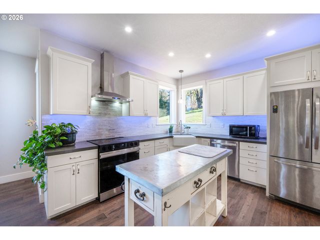 85059 TERRITORIAL Hwy, Eugene, OR 97402