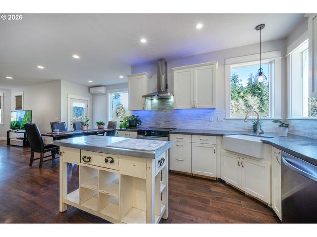 85059 TERRITORIAL Hwy, Eugene, OR 97402