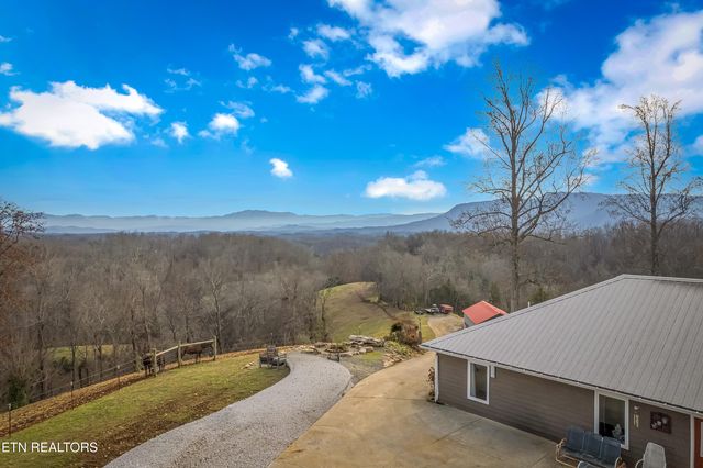 1739 Long Branch Rd, Seymour, TN 37865