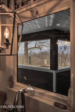 1739 Long Branch Rd, Seymour, TN 37865