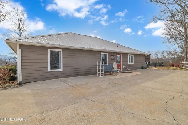 1739 Long Branch Rd, Seymour, TN 37865