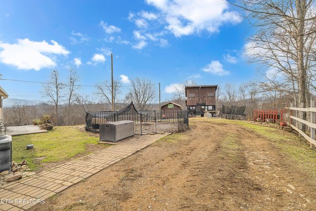 1739 Long Branch Rd, Seymour, TN 37865