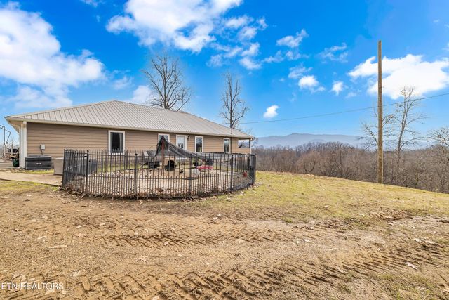 1739 Long Branch Rd, Seymour, TN 37865