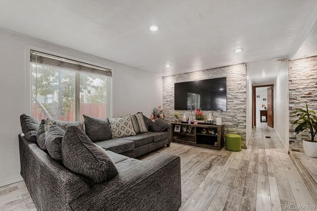 146 Poplar Street, Lochbuie, CO 80603