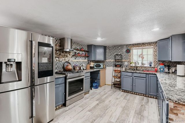 146 Poplar Street, Lochbuie, CO 80603