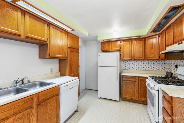12340 Sand Point Way NE, Seattle, WA 98125