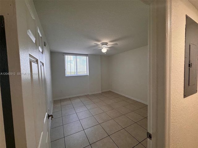 7901 NW 7th Ave 1011, Miami, FL 33150