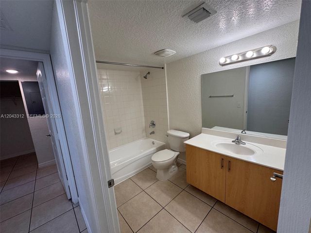 7901 NW 7th Ave 1011, Miami, FL 33150