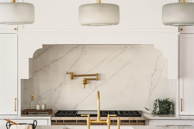 2485 S Madison Street, Denver, CO 80210