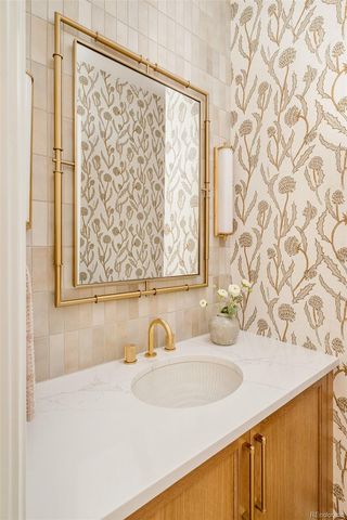 2485 S Madison Street, Denver, CO 80210