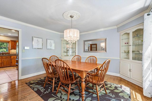 W68N347 Palmetto AVENUE, Cedarburg, WI 53012
