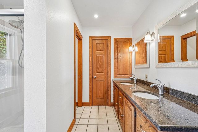 W68N347 Palmetto AVENUE, Cedarburg, WI 53012