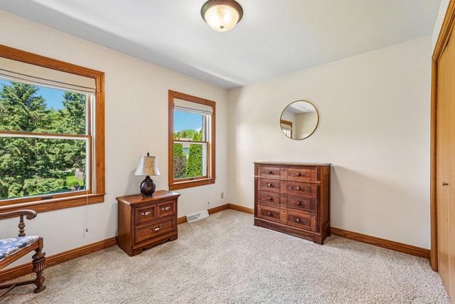W68N347 Palmetto AVENUE, Cedarburg, WI 53012