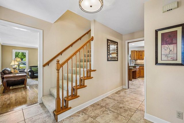 W68N347 Palmetto AVENUE, Cedarburg, WI 53012