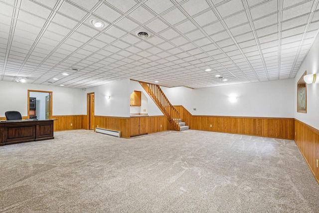 W68N347 Palmetto AVENUE, Cedarburg, WI 53012