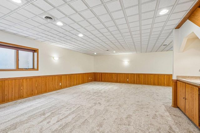 W68N347 Palmetto AVENUE, Cedarburg, WI 53012