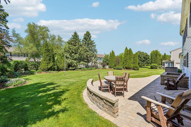 W68N347 Palmetto AVENUE, Cedarburg, WI 53012