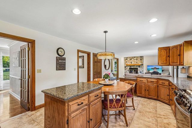 W68N347 Palmetto AVENUE, Cedarburg, WI 53012