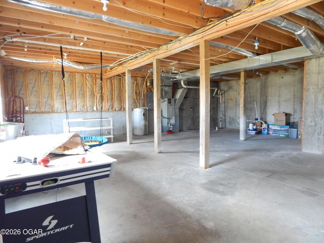 1218 Elm Court, Webb City, MO 64870