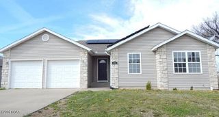 1218 Elm Court, Webb City, MO 64870