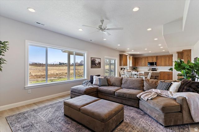 3218 S 4950 W, West Haven, UT 84401