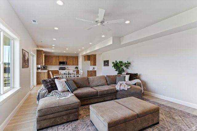 3218 S 4950 W, West Haven, UT 84401